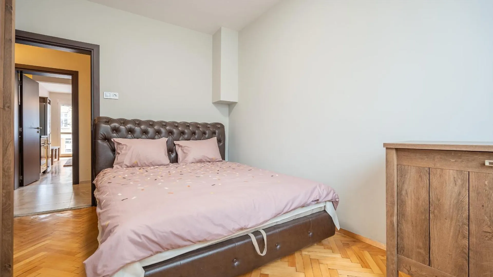 The Right Choice 10 Apartment Sofia