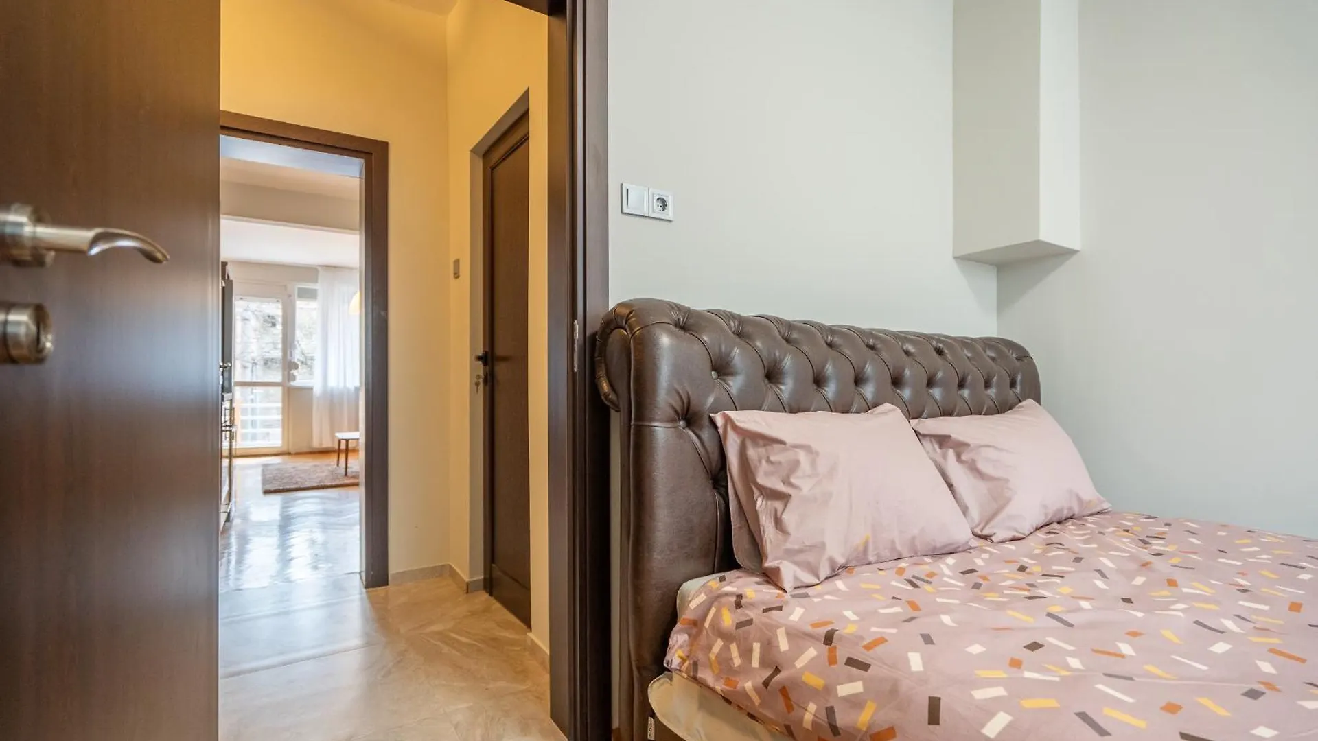 The Right Choice 10 Apartment Sofia